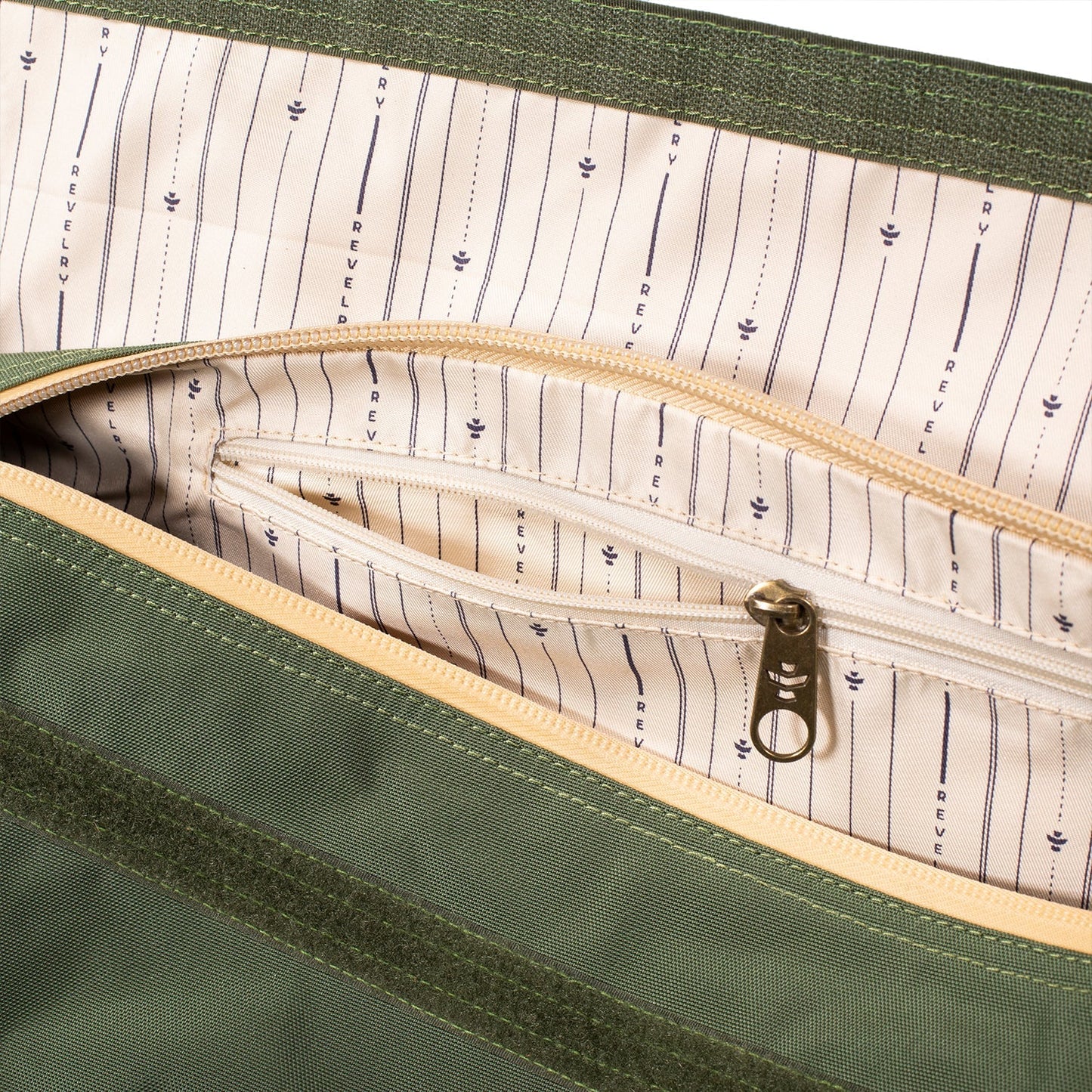 The Continental - Smell Proof Large Duffle